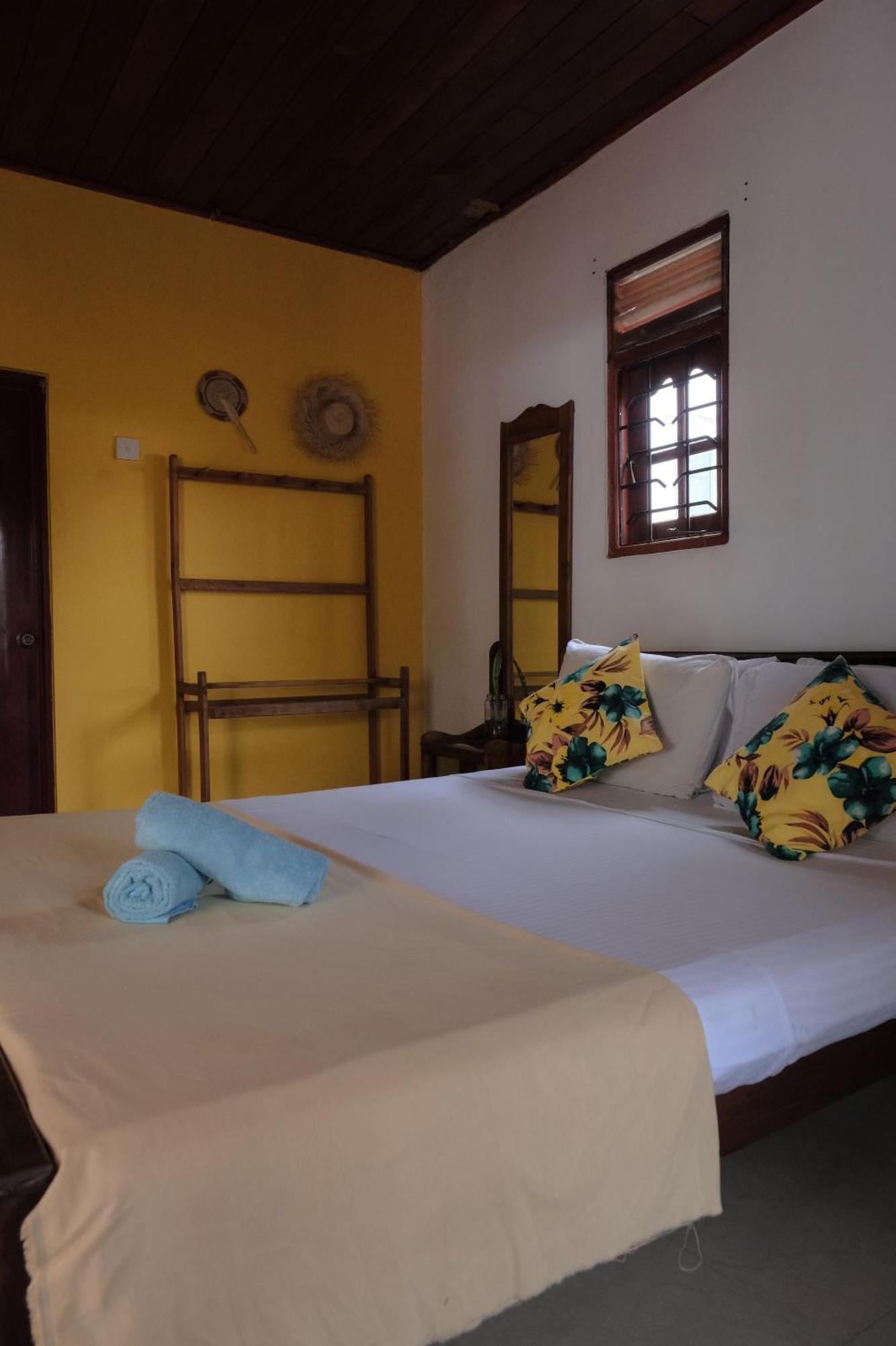 Happyshack Hostel 米瑞莎 外观 照片